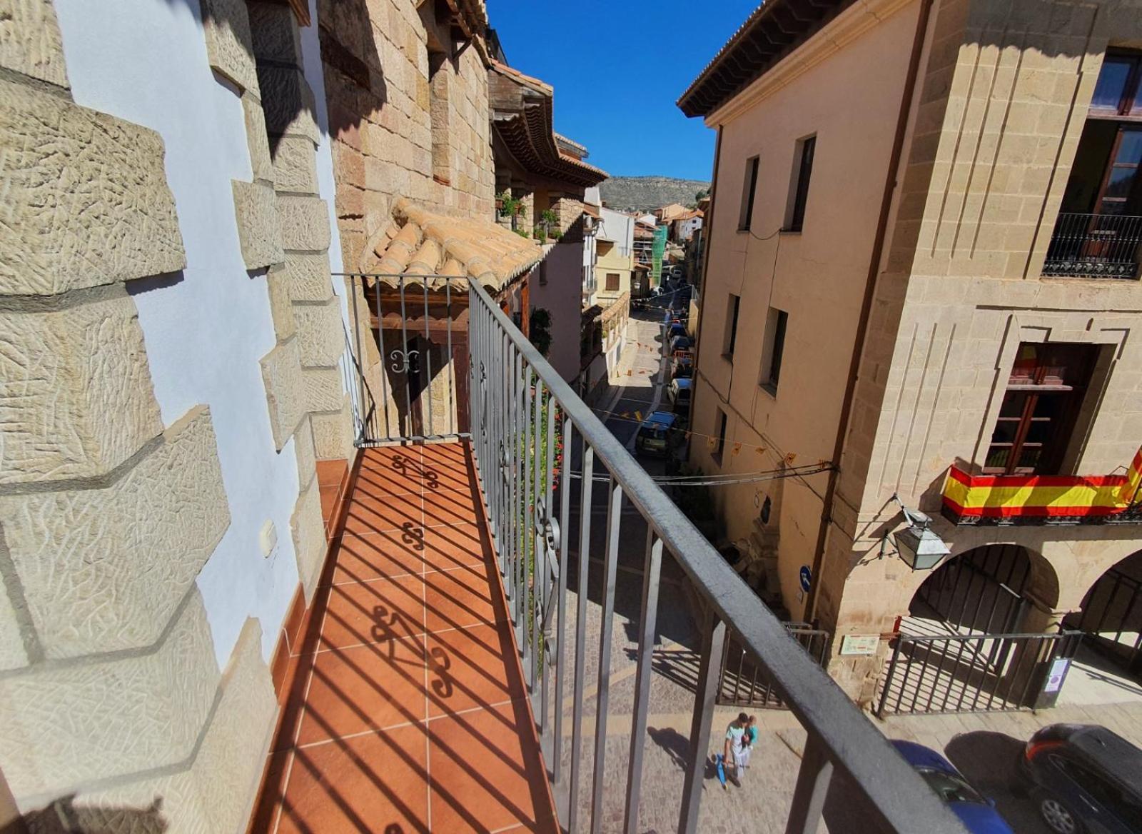 Apartamentos El Portal โมรา เด รูเบียรอส ภายนอก รูปภาพ